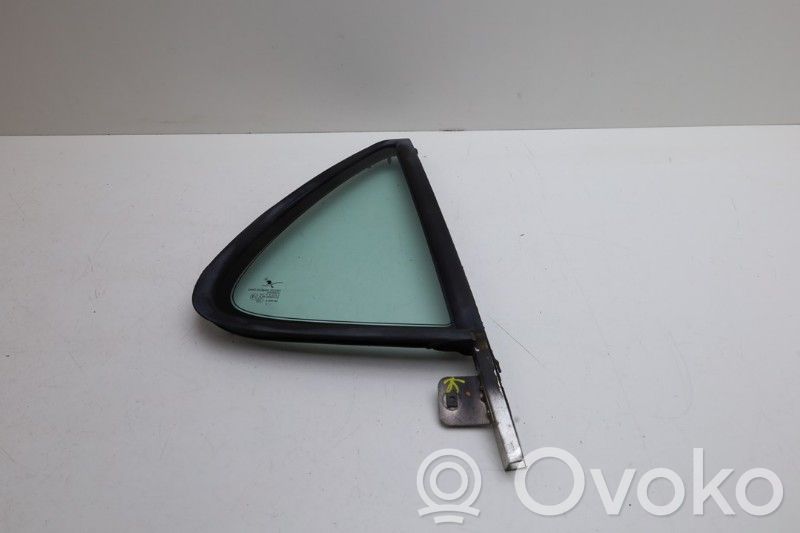 Rear side window   5182027,5182027