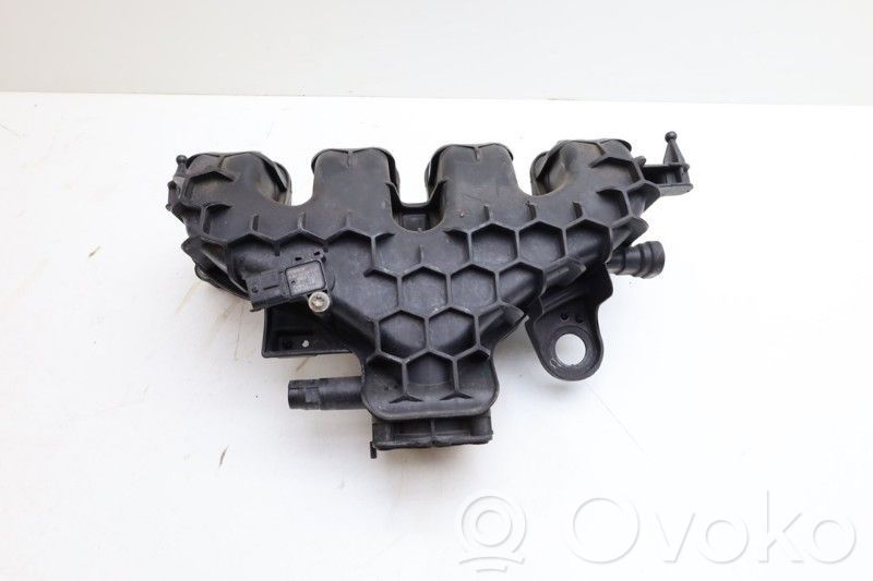 Volvo V70 Intake manifold 