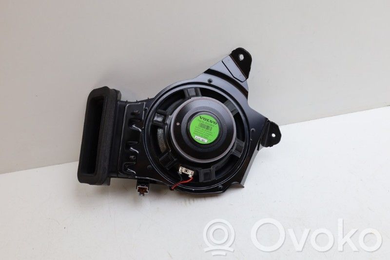 Volvo XC40 Altavoz subwoofer 