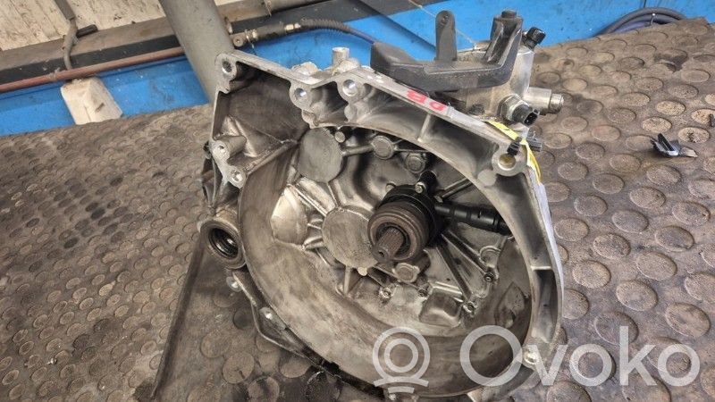 Volvo V40 Manualna 5-biegowa skrzynia biegów 