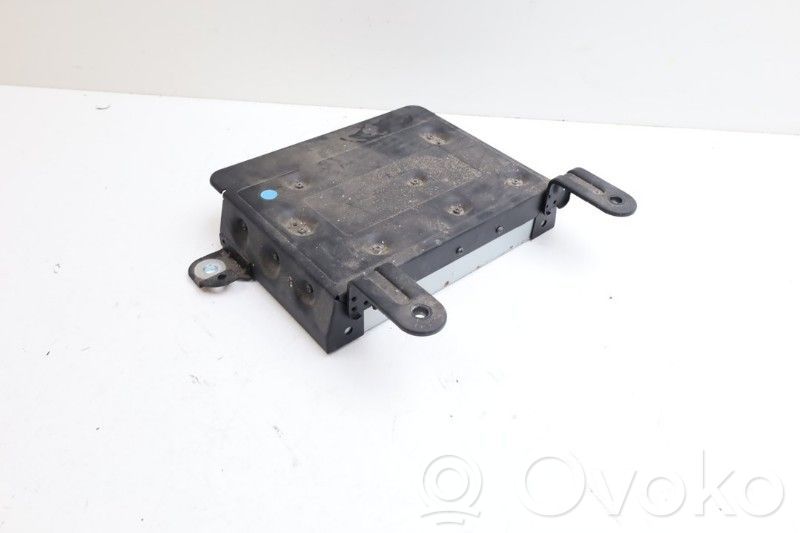 Volvo V40 Amplificator sunet 