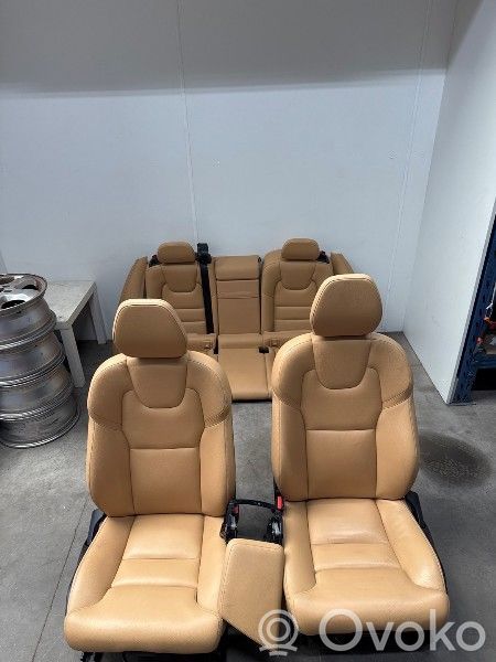 Juego interior