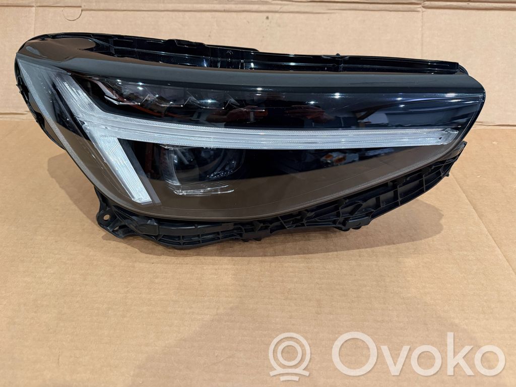 Volvo XC40 Scheinwerfer 