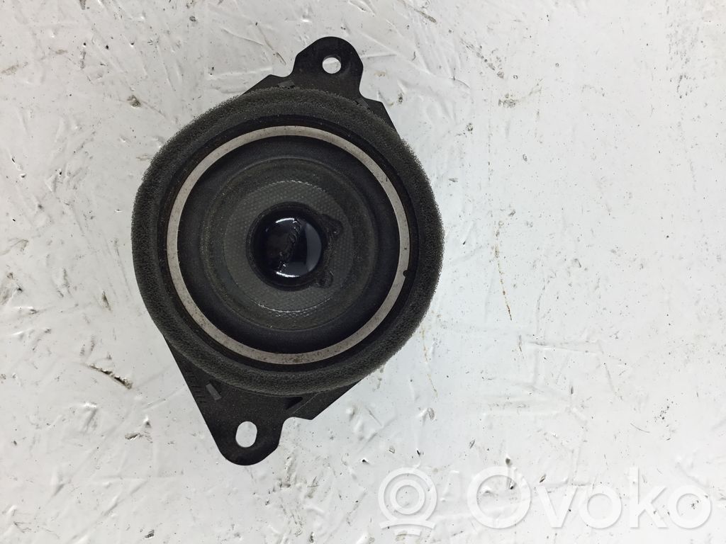 Altavoz de la puerta trasera   3526162010,GHT666960