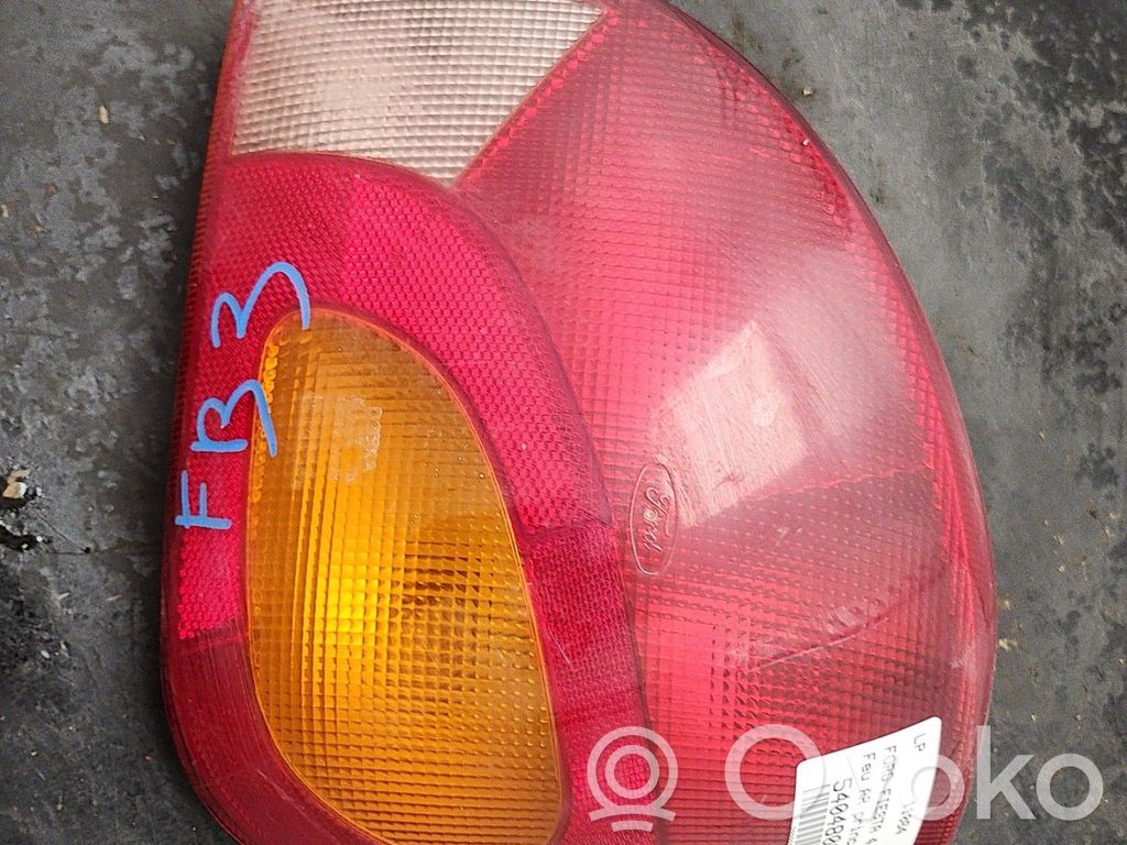 Ford Fiesta Aizmugurējais lukturis virsbūvē 