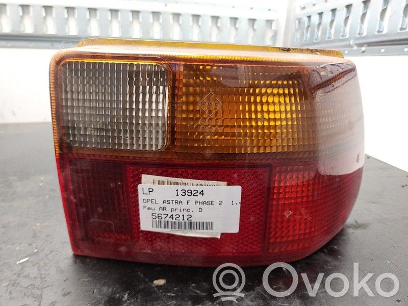 Opel Astra F Lampă spate în caroserie 