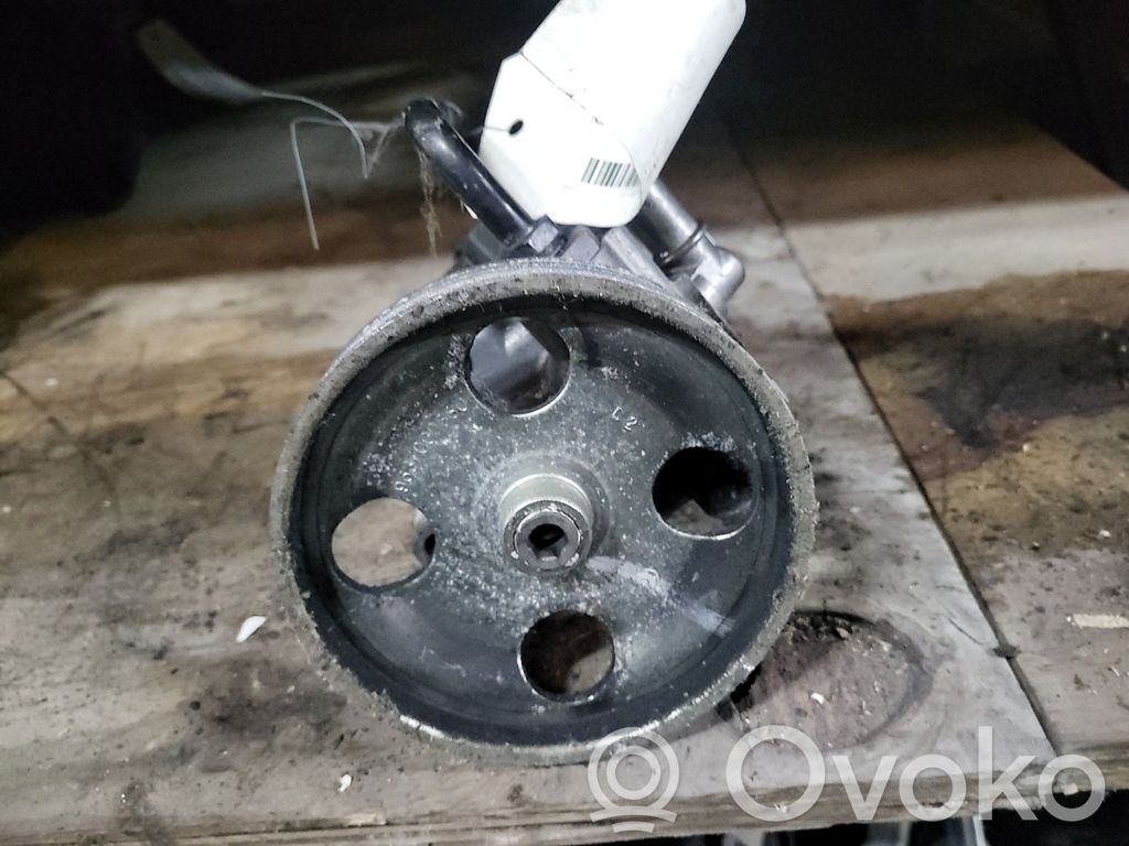 Citroen C5 Ohjaustehostimen pumppu 