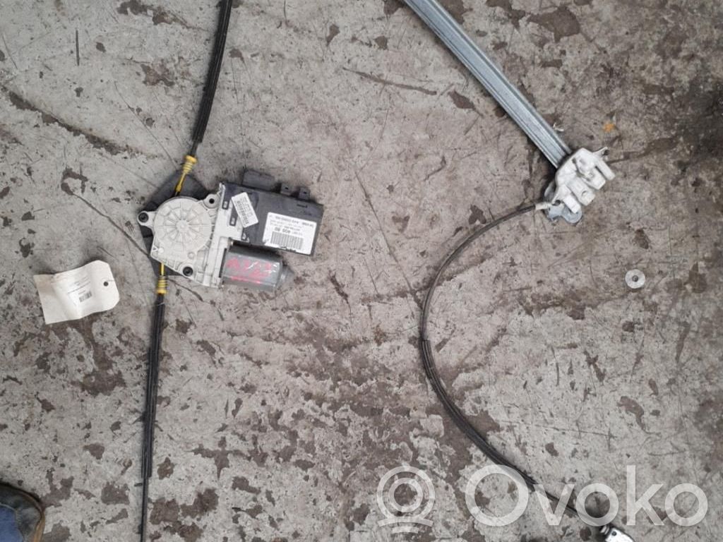 Elektryczny podnośnik szyby drzwi przednich   00009221L4