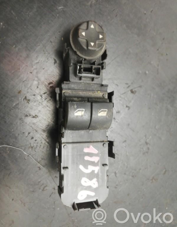 Peugeot 308 Electric window control switch 