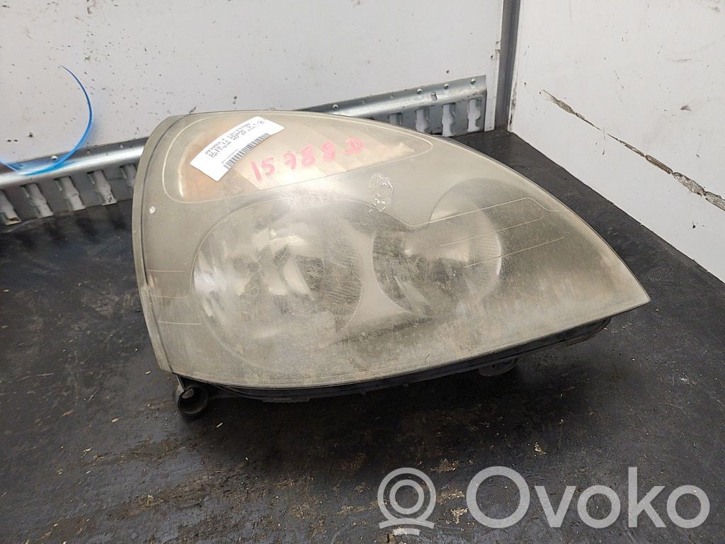 Renault Clio II Lampa przednia 