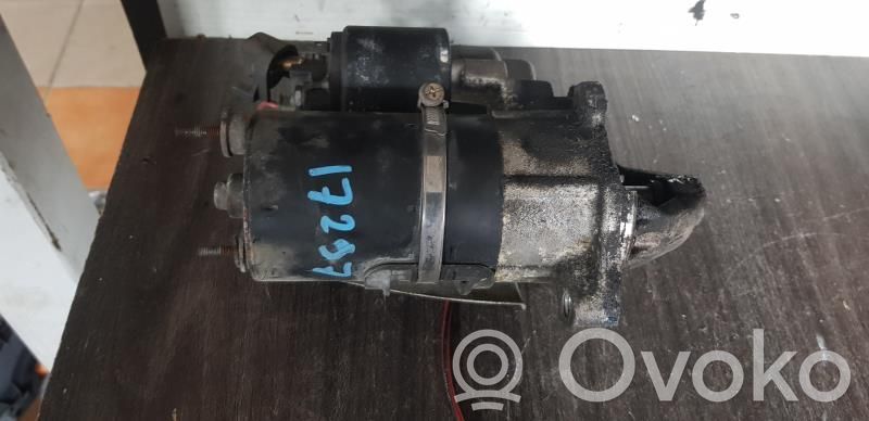 Audi A4 S4 B5 8D Starteris 