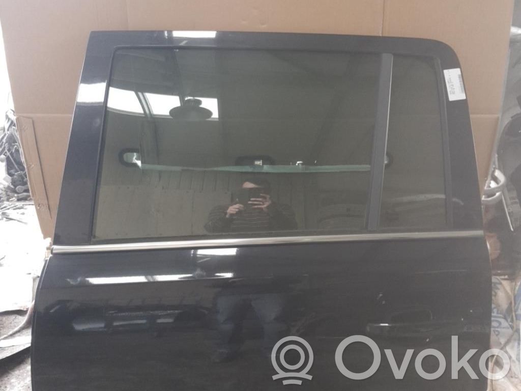 Opel Zafira B Puerta trasera 