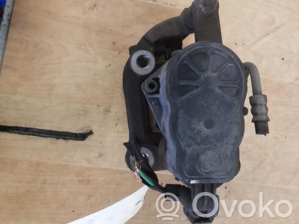 Citroen C4 Grand Picasso Takajarrusatula 