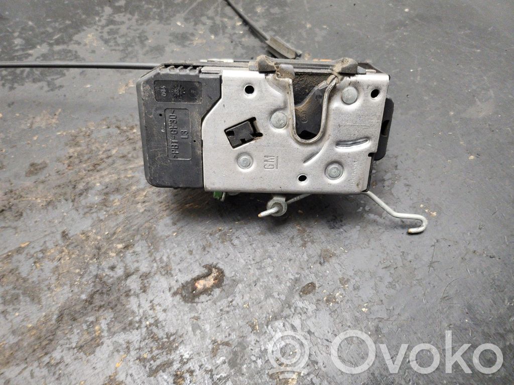 Opel Corsa C Front door lock 