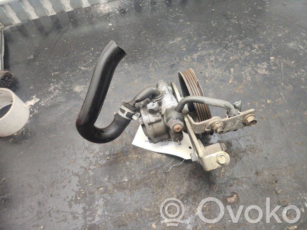 Ohjaustehostimen pumppu   NC1032600D