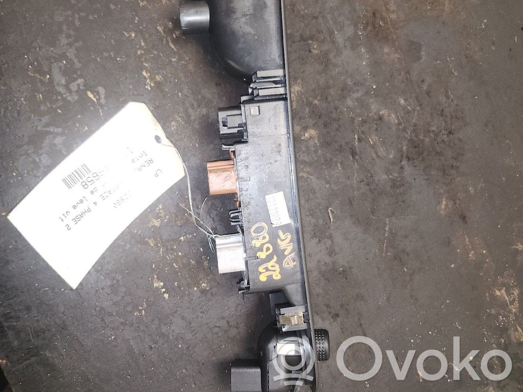 Electric window control switch   8200015089