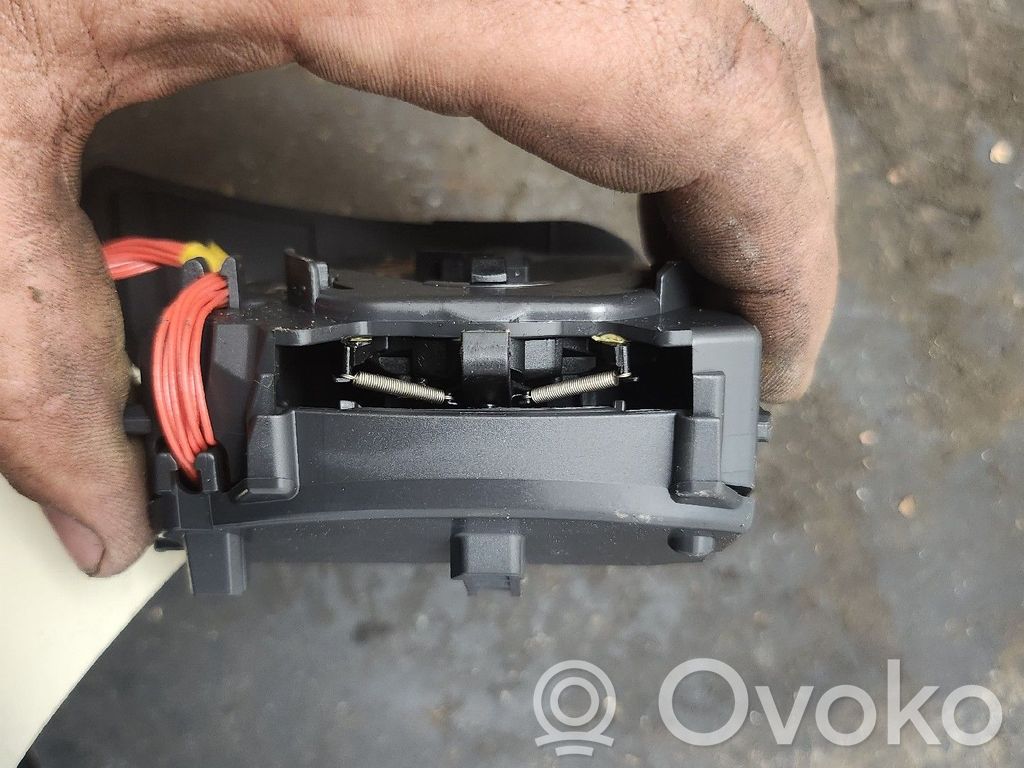 Renault Clio III Indicator stalk 