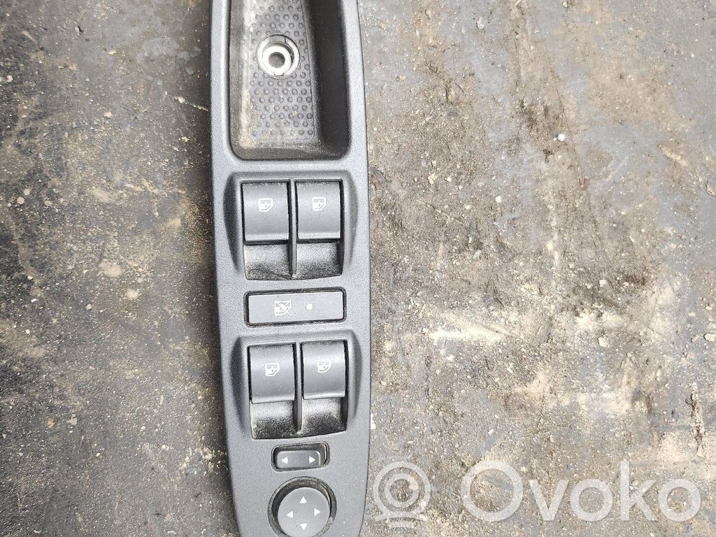 Fiat Punto Evo Przyciski szyb 