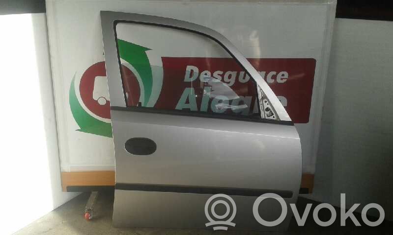 Opel Meriva A Drzwi przednie 