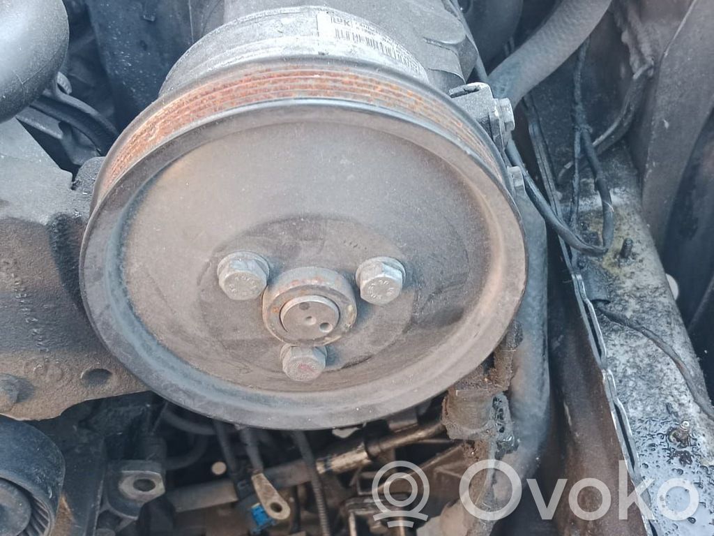 BMW 5 E60 E61 Vairo stiprintuvo siurblys 