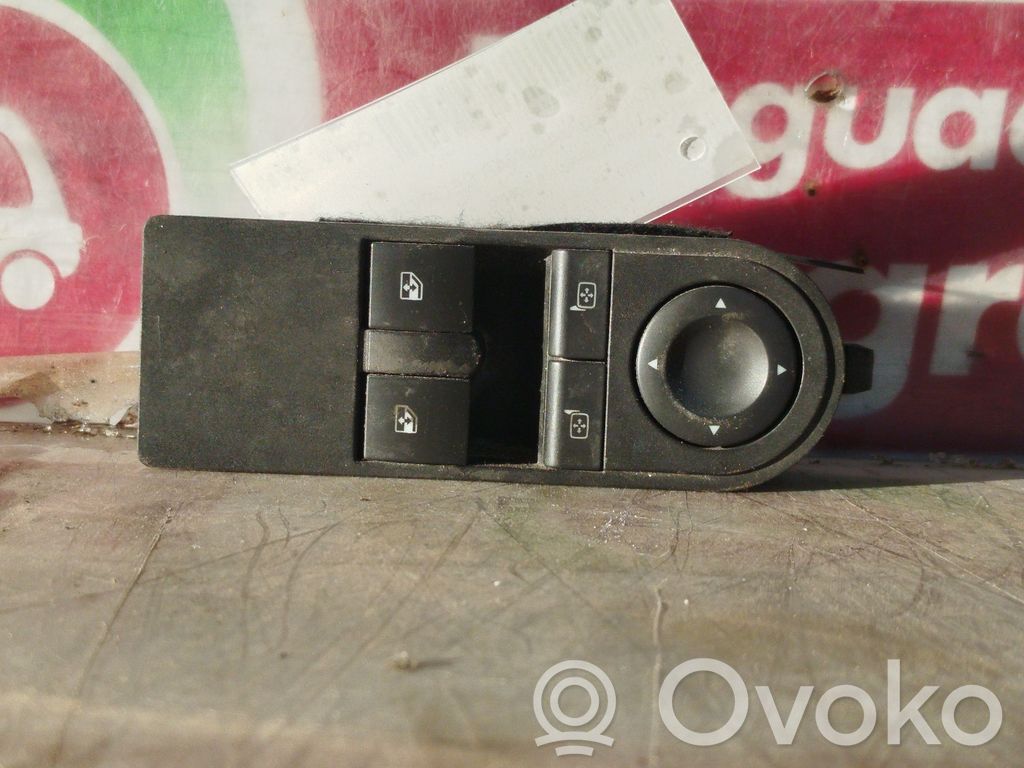 Opel Astra H Comutator comandă geamuri electrice 
