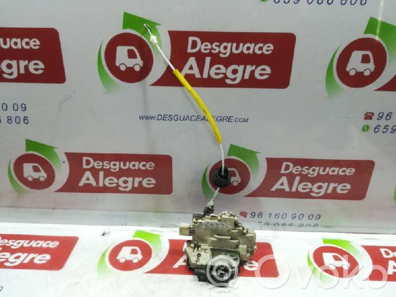 Audi A4 S4 B7 8E 8H Serratura portiera posteriore