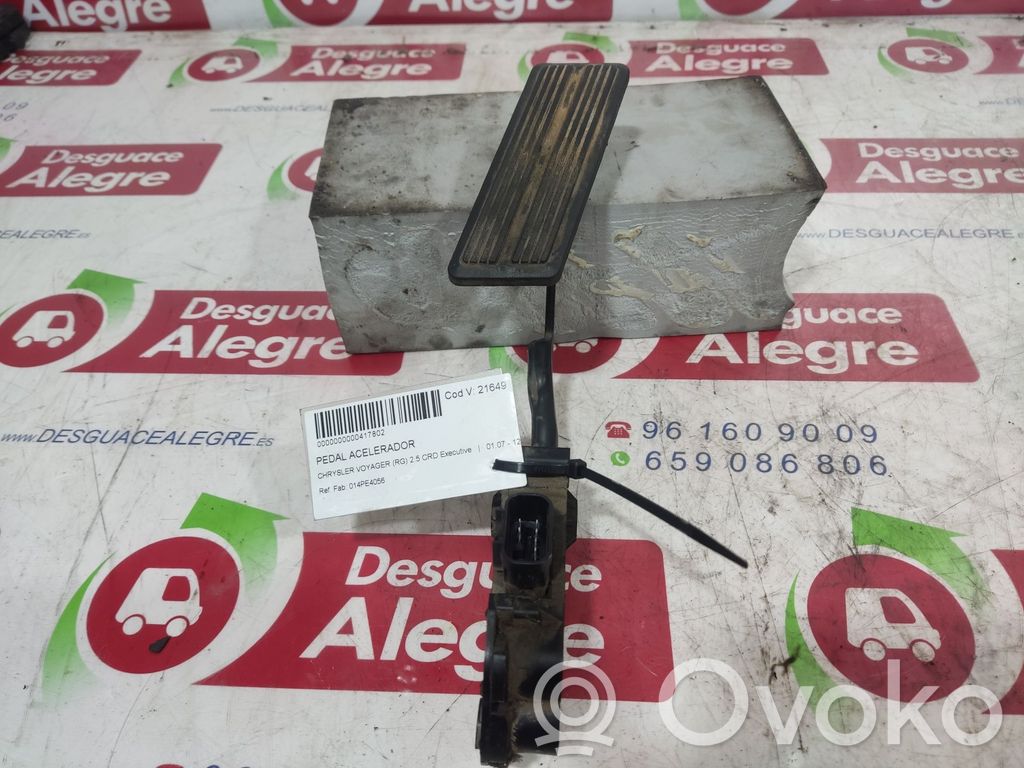 Pedal del acelerador   014PE4056