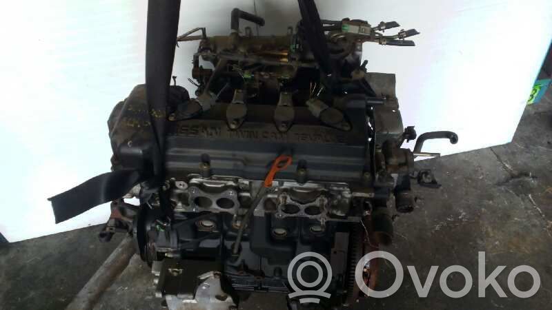 Moottori   QG15DE
