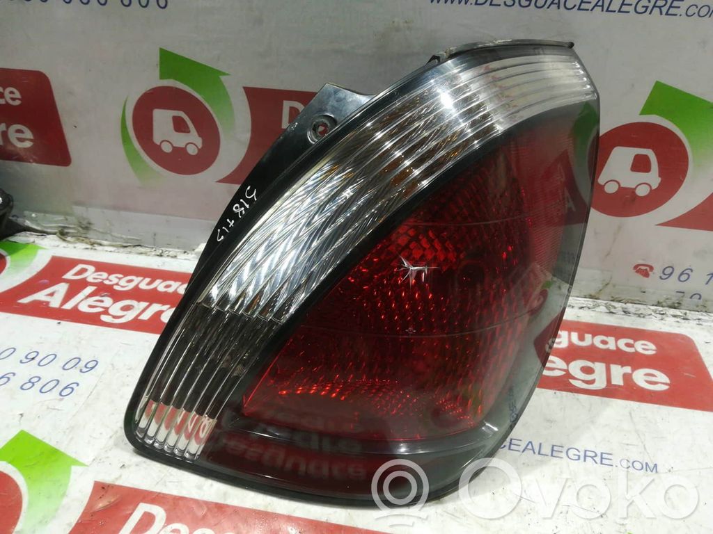 KIA Rio Feux arrière / postérieurs