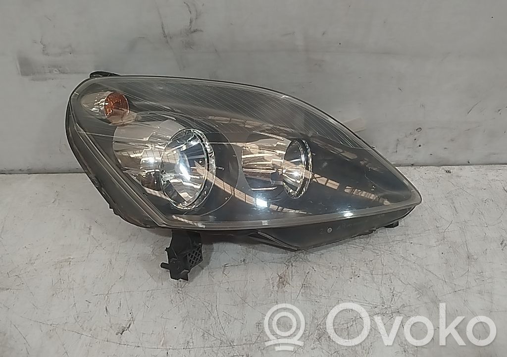Opel Zafira B Phare frontale 