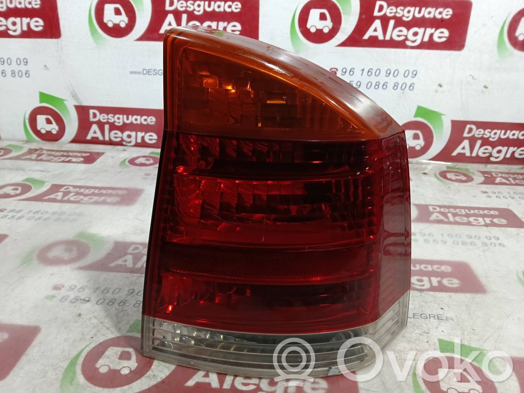Opel Vectra C Lampa tylna 