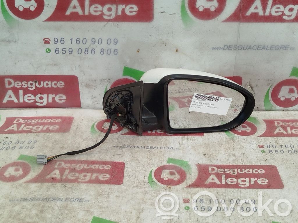 Nissan Qashqai Elektryczne lusterko boczne drzwi przednich 