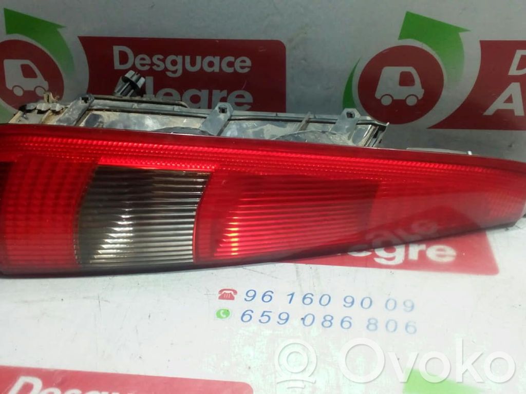 Ford Fiesta Feux arrière / postérieurs