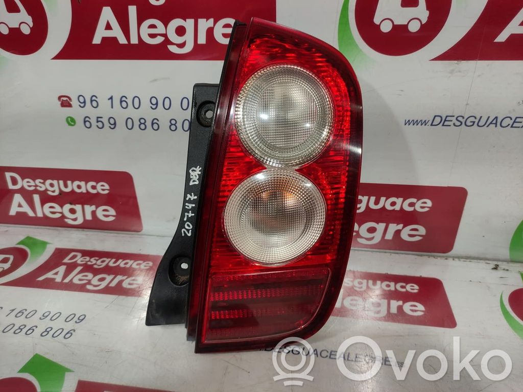 Nissan Micra Feux arrière / postérieurs 