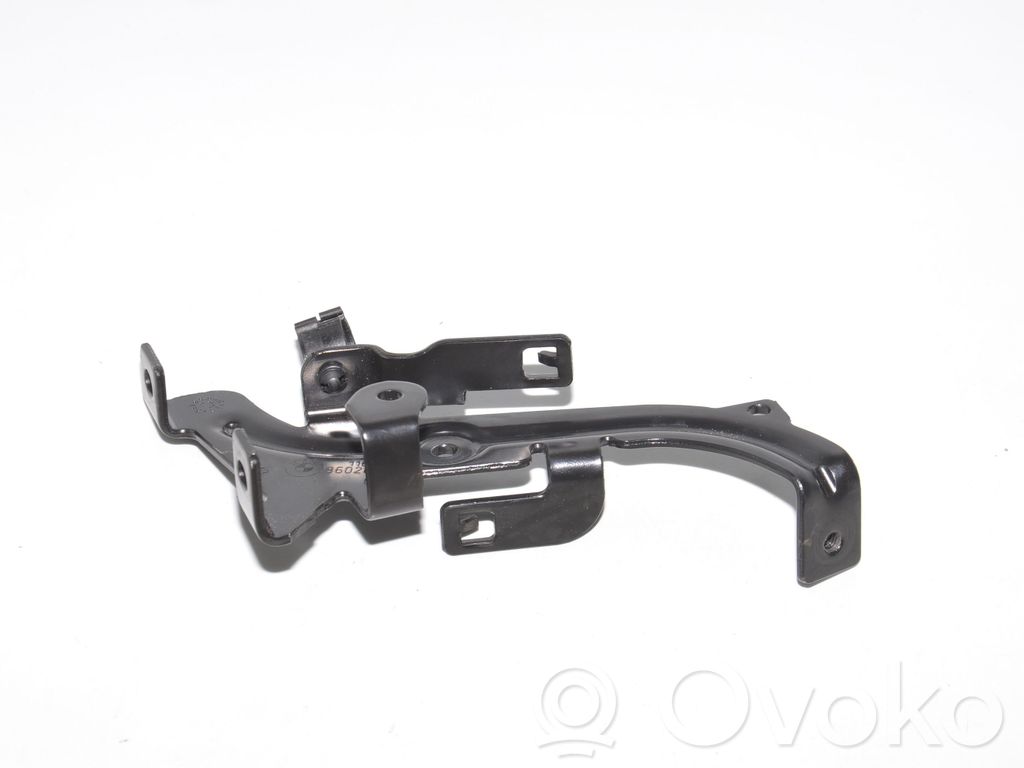 BMW 5 G30 G31 G38 Other engine bay part 