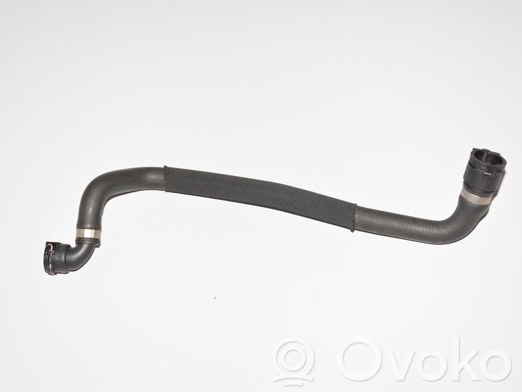 BMW X3 E83 Engine coolant pipe/hose 