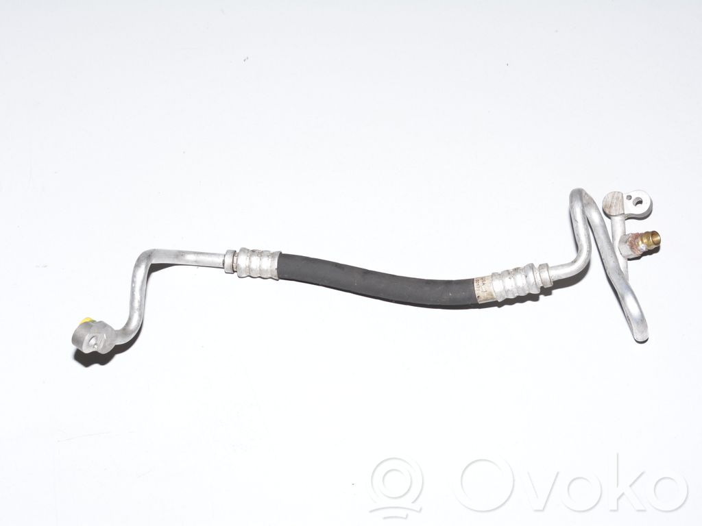 BMW X5 E53 Ilmastointilaitteen putki (A/C) 