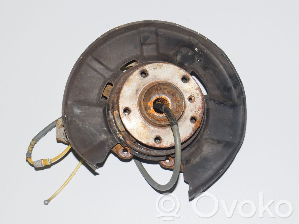 Rear wheel hub