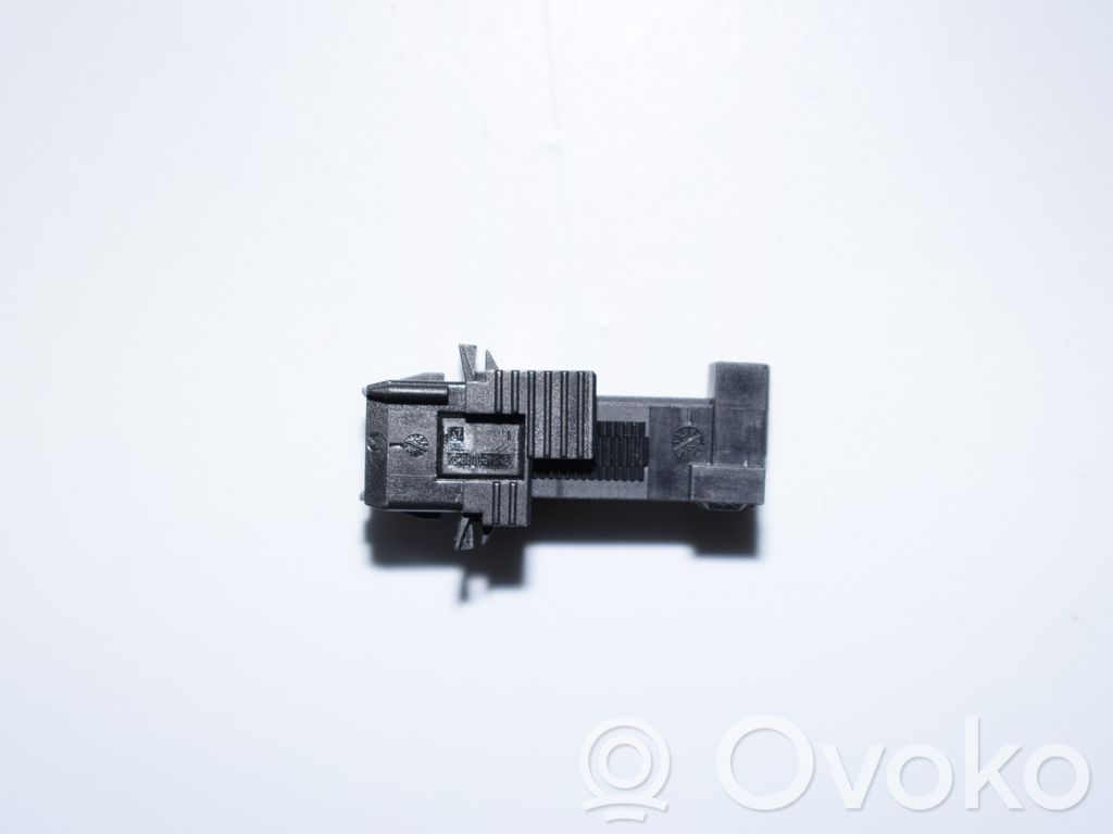 Reversing light switch sensor   6967601