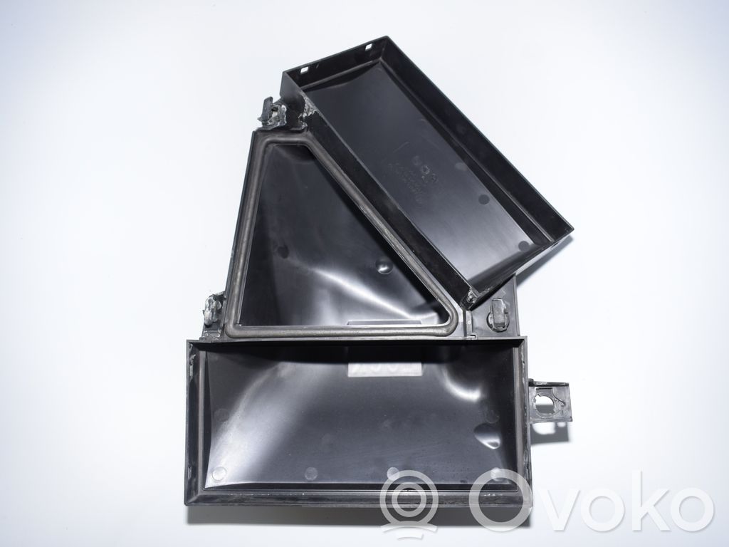 BMW X5 E70 Einzelteil Verkleidung Innenraumfilter 