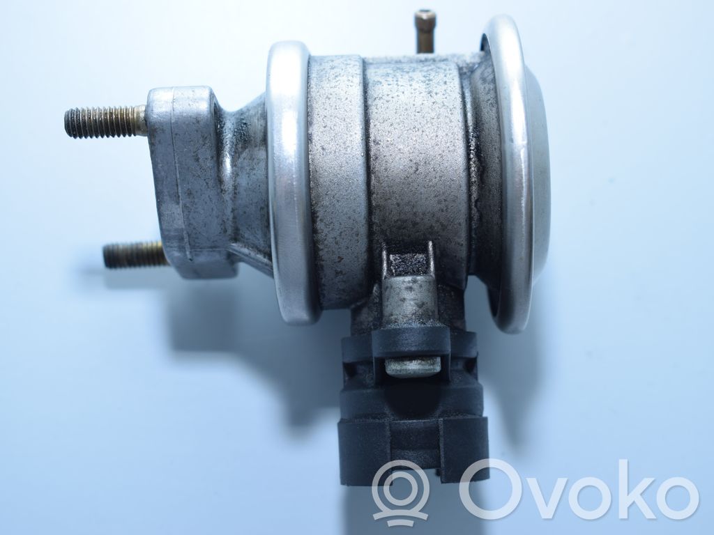 BMW X5 E53 EGR vožtuvas 