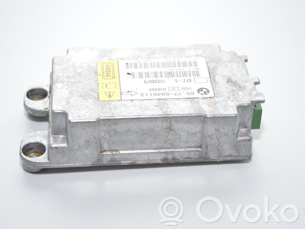 Turvatyynyn ohjainlaite/moduuli   6946113