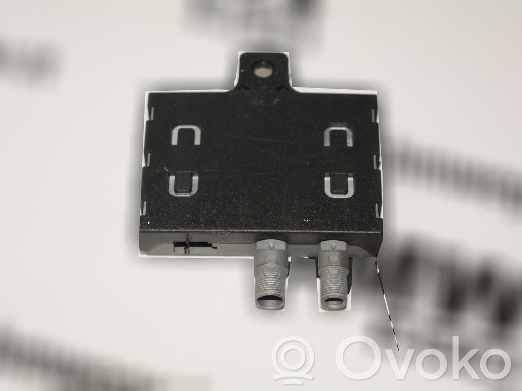 Other control units/modules   4105895