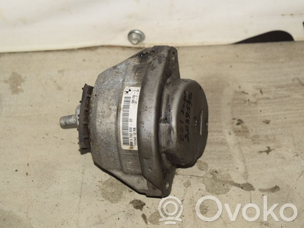 BMW 5 E60 E61 Engine mount bracket 