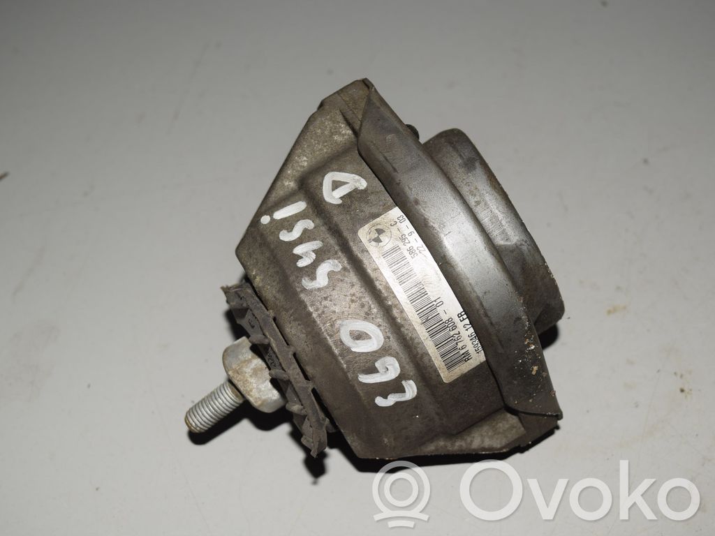BMW 5 E60 E61 Engine mount bracket 