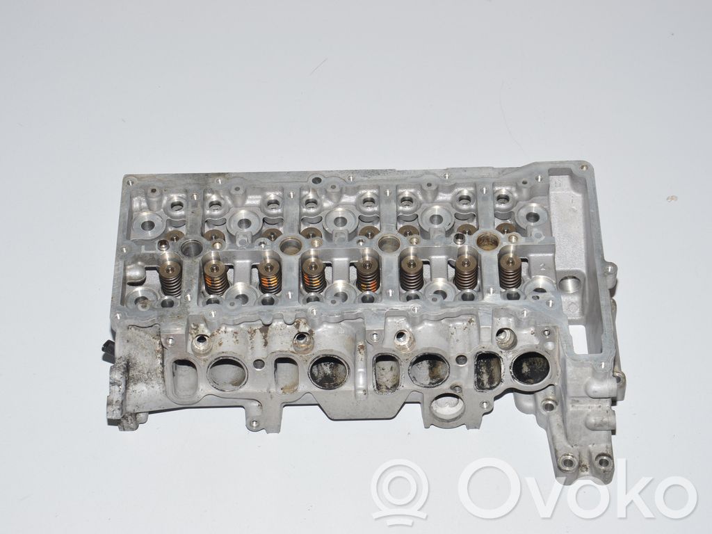 BMW 3 E90 E91 Engine head 