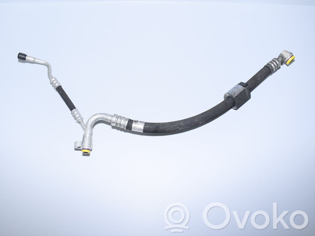 BMW 3 E92 E93 Ilmastointilaitteen putki (A/C) 