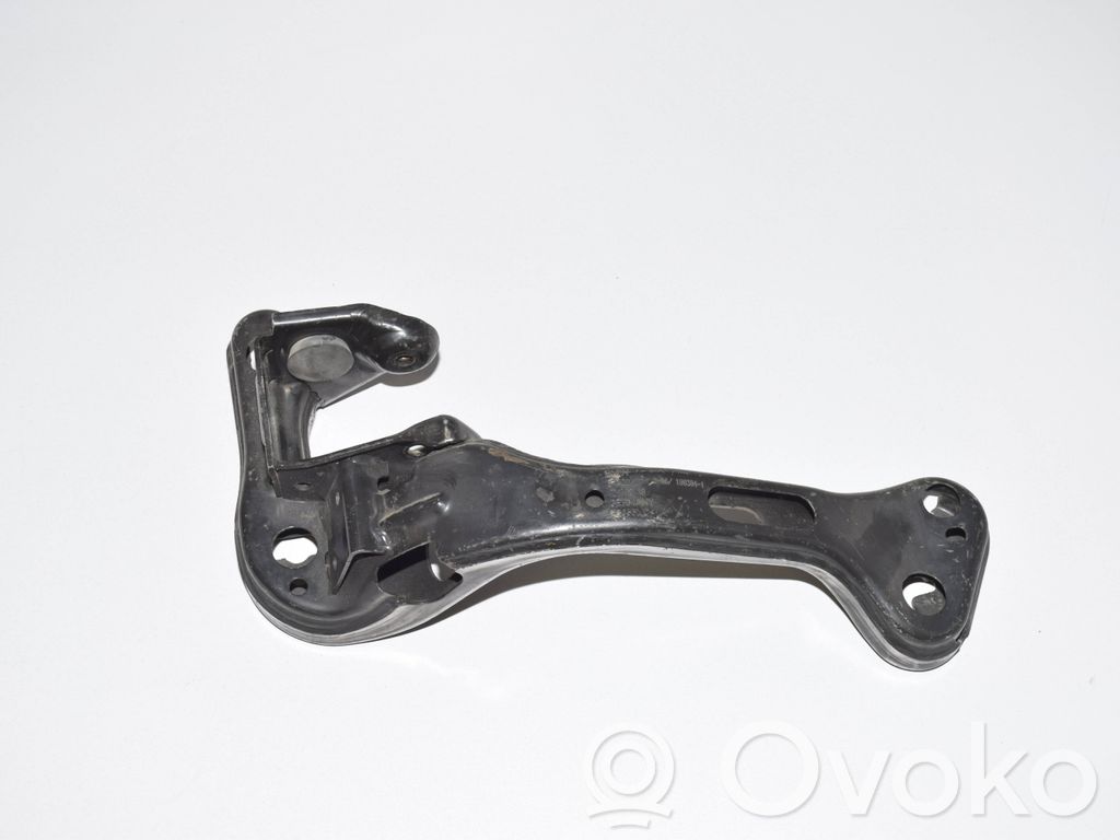 BMW X3 E83 Gearbox mounting bracket 