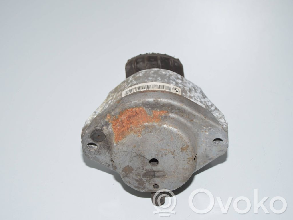 BMW 5 E60 E61 Engine mount bracket 