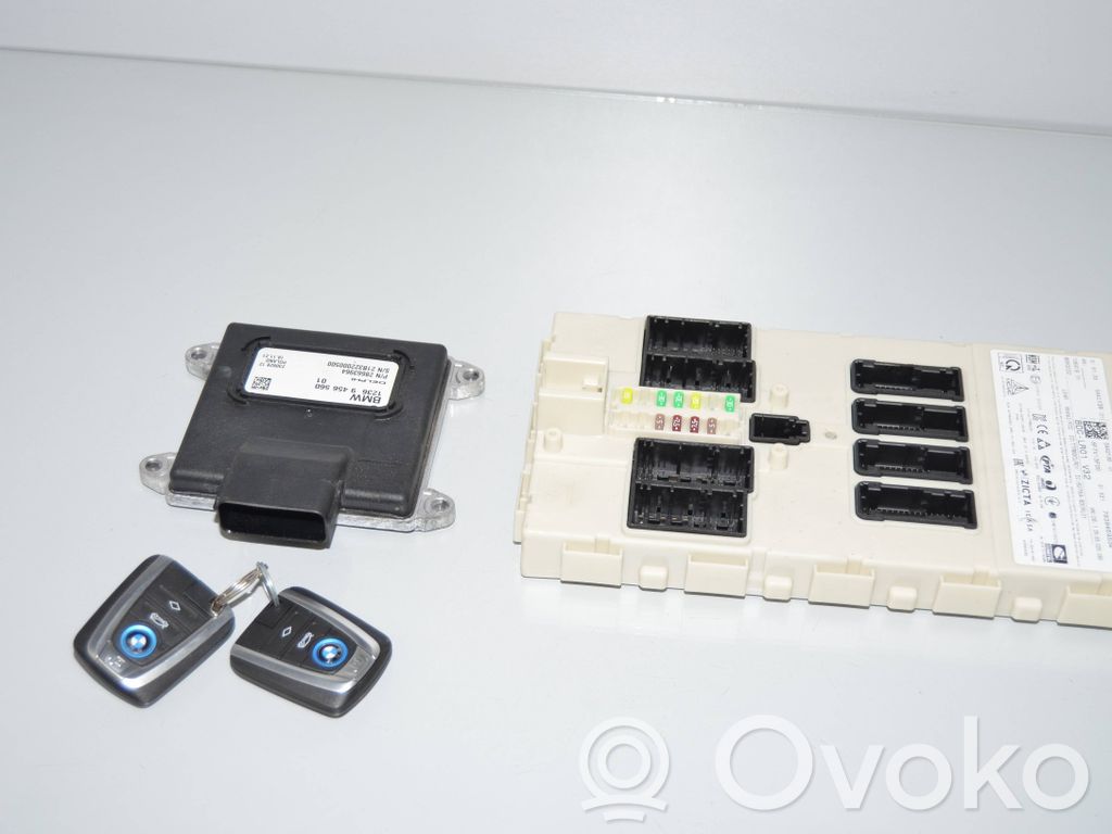 BMW i3 Komputer / Sterownik ECU i komplet kluczy 